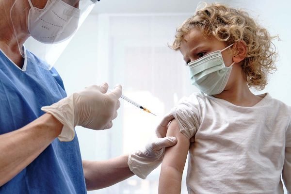 57 mil crianças receberam vacinação incorreta contra Covid-19; o que pode ser feito?