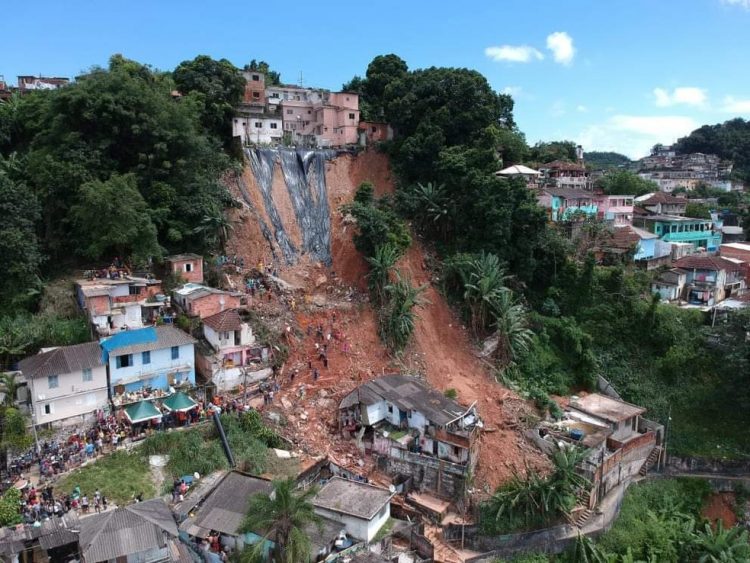 Deslizamentos: falta de recursos faz 9 estações de monitoramento pararem