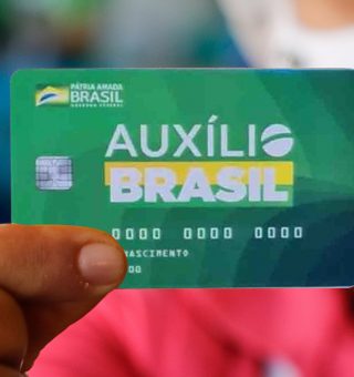 Saiba como receber o cartão do Auxílio Brasil na sua casa