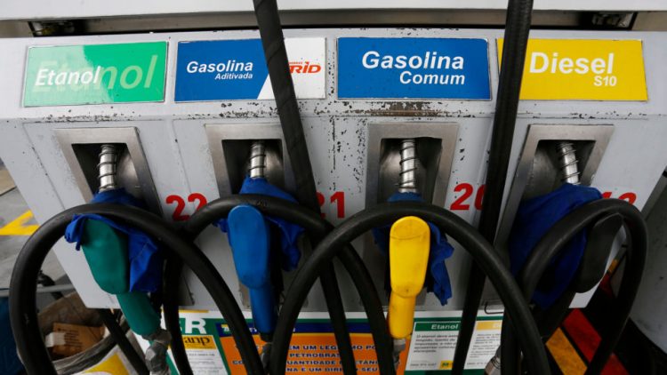 Combustíveis: ICMS do diesel é fixado e alíquota sobre gasolina é congelada