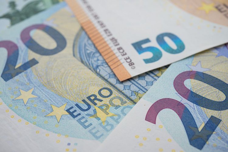 Tensões na Europa podem causar a estagflação do euro; entenda o que é isto