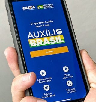 cropped-auxilio-brasil-site-celular-app.jpg
