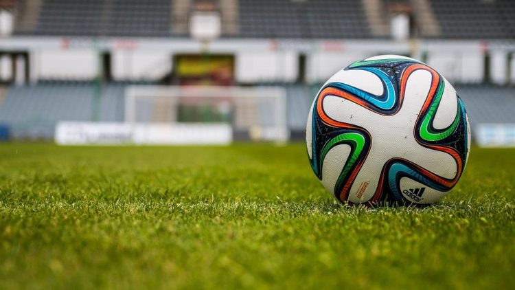 Jogador do FLAMENGO sofre golpe envolvendo compra de carro de luxo. Valor é IMPRESSIONANTE