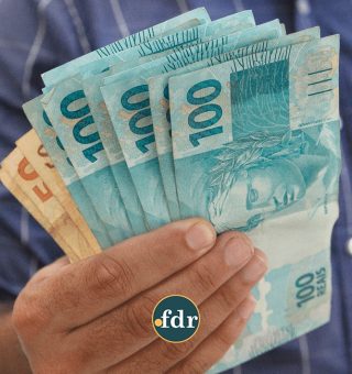 O aumento da taxa básica de juros torna o crédito mais caro aos brasileiros