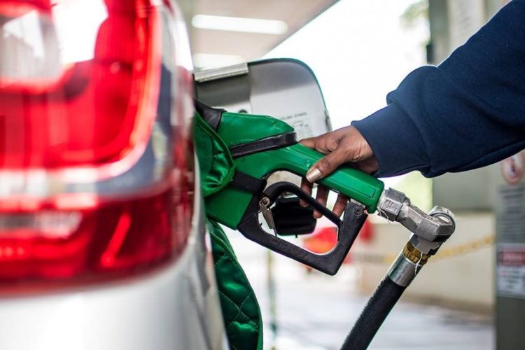 Preço da gasolina: nova redução é aprovada; confira os valores atualizados