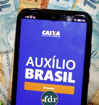 cropped-Auxilio-Brasil-aplicativo-Dinheiro-FDR-valor-online.jpg