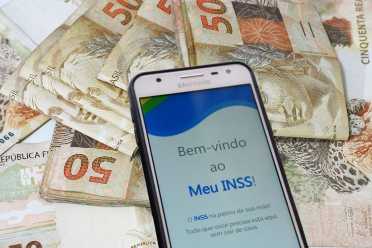 REVISÃO DA VIDA TODA pelo INSS: entenda quem tem direito e como ter acesso ao reajuste
