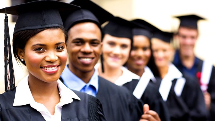 Sua NOTA DO ENEM pode ser usada em universidades no exterior; confira a lista