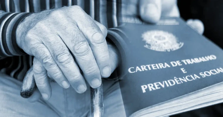 INSS atrasa liberação de certidão para saque do FGTS e aposentados ficam sem acesso ao benefício
