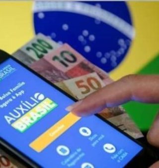 AUXÍLIO BRASIL: saiba o que fazer para RECEBER R$ 720 em AGOSTO