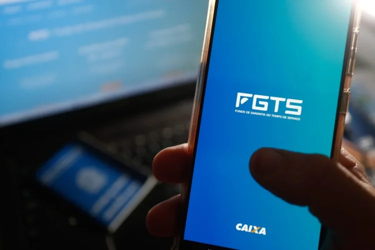 VOOS GRATUITOS: brasileiros podem conseguir passagem aérea sem pagar nada
