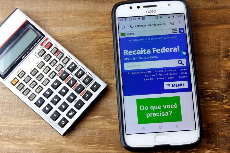 RESTITUIÇÃO do IR: consulte se tem direito, qual o valor e quando receber