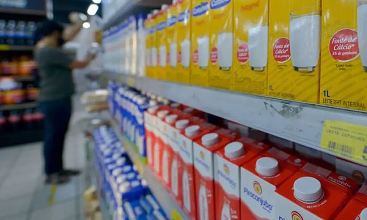 Leite ou cebola? Saiba quais os produtos que mais SUBIRAM de preço em agosto