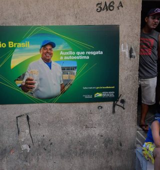 AUXÍLIO BRASIL volta a ser pago nesta segunda-feira. Veja quem recebe