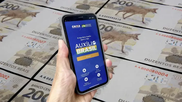 Novo lote do AUXÍLIO BRASIL é liberado hoje. Confira quem pode fazer o saque do BENEFÍCIO