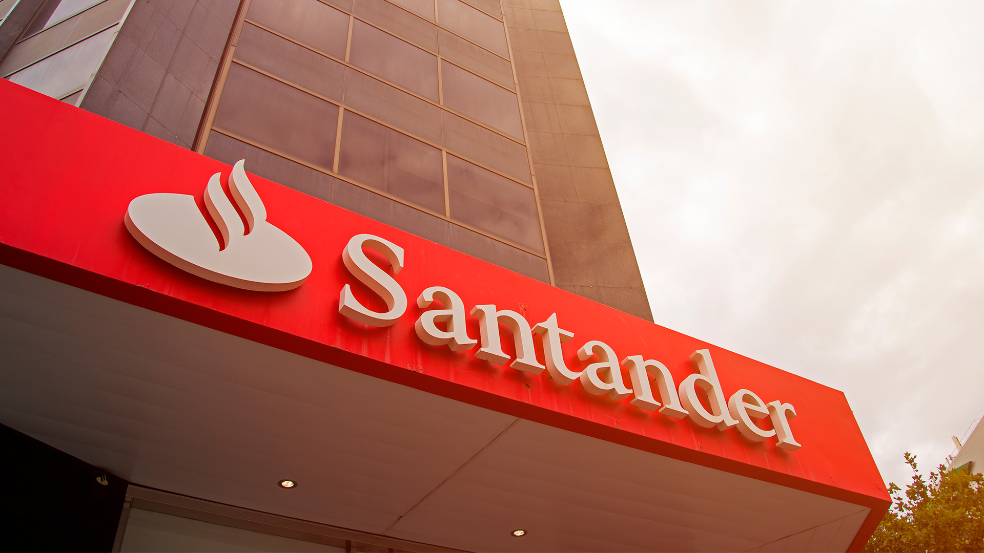 Você sabia? Santander DESATIVA tradicional serviço bancário
