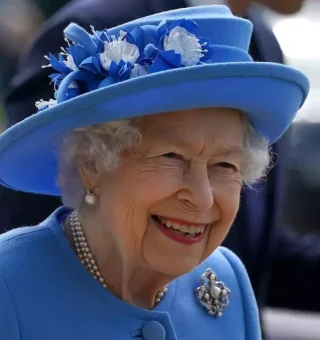 Morte da rainha ELIZABETH II: saiba quanto ela deixa em FORTUNA para sua familía