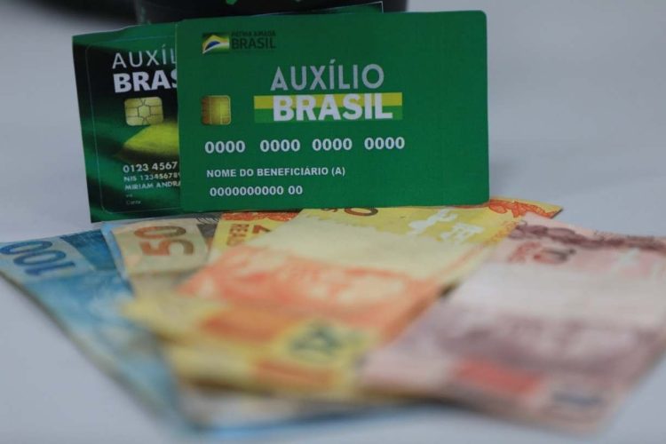 AUXÍLIO BRASIL: Caixa libera mensalidade de R$ 600 nesta quarta-feira
