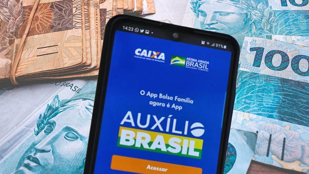 Governo deve LIBERAR empréstimo pelo AUXÍLIO BRASIL nesta semana. Entenda