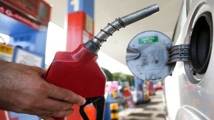 Adeus aos altos preços? Proposta do governo de mudança na gasolina pode mudar tudo