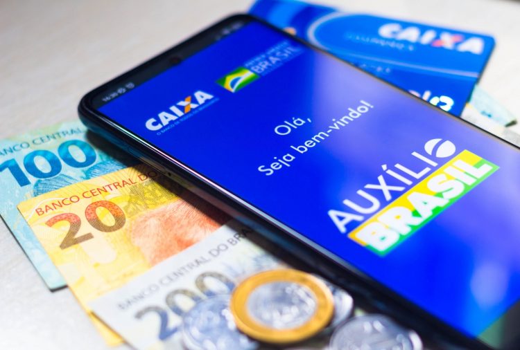 Auxílio Brasil: acompanhe o calendário de pagamento desta segunda-feira