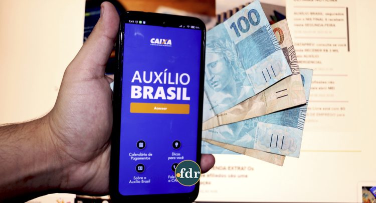 Auxílio Brasil: pagamento de dezembro marca o fim do projeto