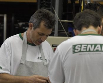 40 mil vagas: SENAI convoca jovens para primeiro emprego com curso grátis