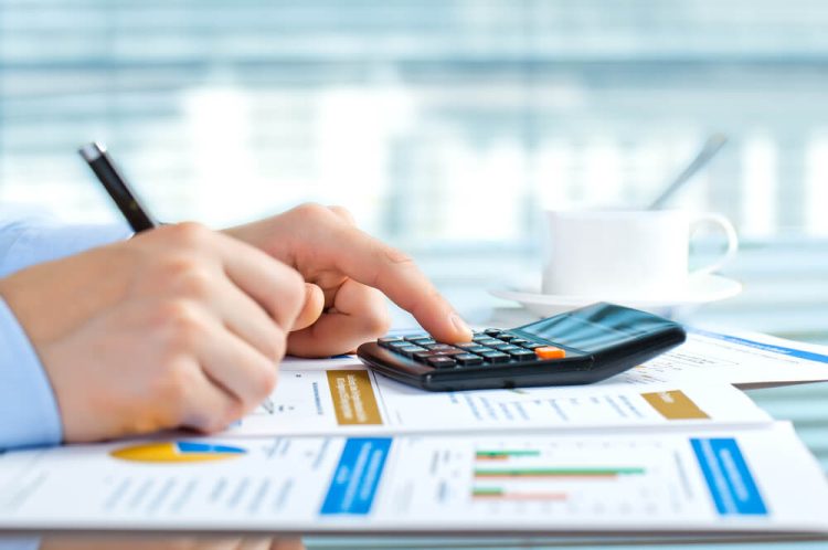 Planejamento financeiro: FDR dá 5 dicas para economizar e começar o ano no azul