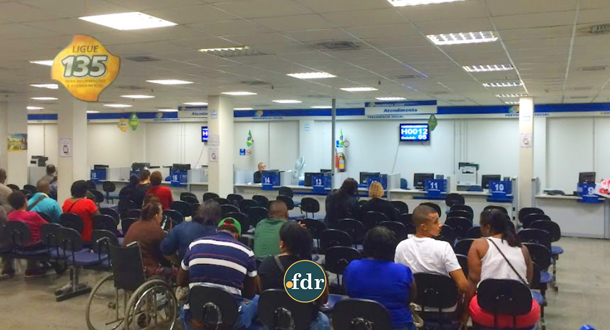 Brasileiros na fila do INSS recebem EXCELENTE notícia sobre prazo de espera