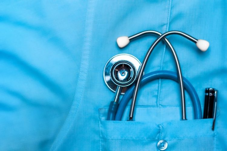 Idosos 60+ em alerta: Ministério da Saúde chama atenção para novo problema que afeta esta idade