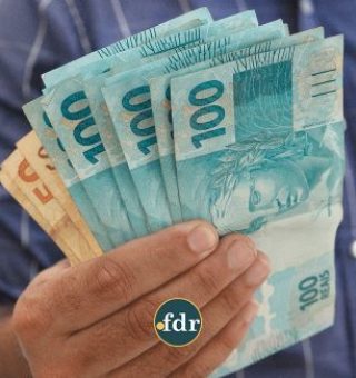 Quem pode receber R$ 112 a mais no Auxílio Brasil? Entenda os critérios do abono