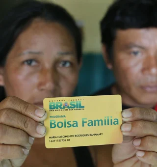 Perdeu o cartão de saque do Bolsa Família? Veja outros meios para retirar seu benefício