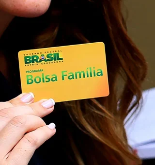 Beneficiários excluídos do Bolsa Família poderão RENEGOCIAR dívida com o governo