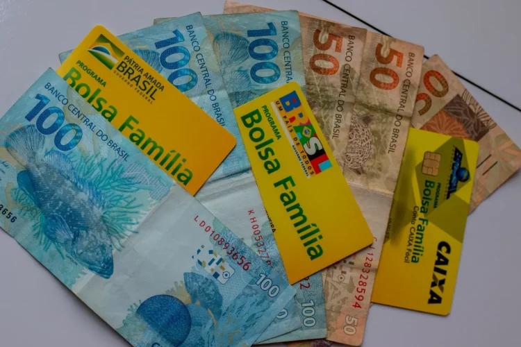 Antecipação do Bolsa Família? Entenda a notícia que circula na internet
