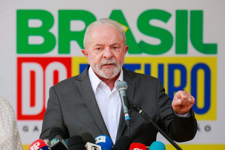 Por quanto tempo o consignado do Auxílio Brasil ainda ficará ativo? Entenda a transição