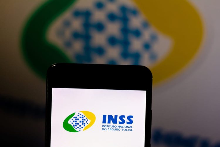 Benefícios do INSS terão reajuste de 5,93%. Calcule a mudança no seu salário