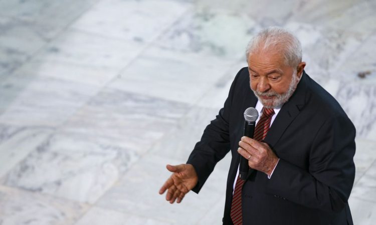 Imposto de Renda: Lula defende isenção para quem recebe até R$ 5 mil