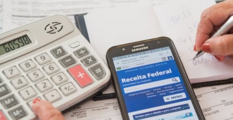 Já consigo saber quanto pagar no Imposto de Renda? Entenda como simular pela tabela