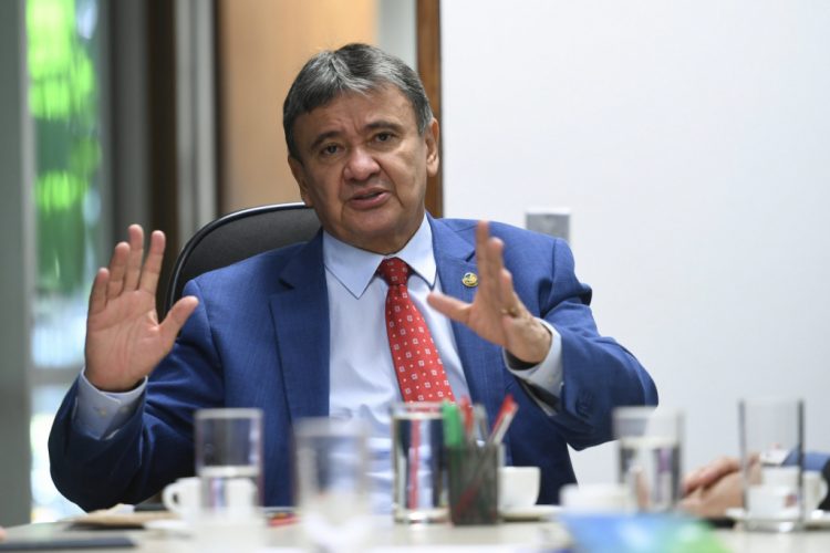 URGENTE! Bolsa Família tem 1,55 milhão de cadastros CANCELADOS a partir de março