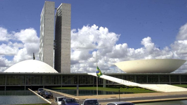 Aprovado na Câmara, entenda como o ARCABOUÇO FISCAL vai afetar o seu cotidiano