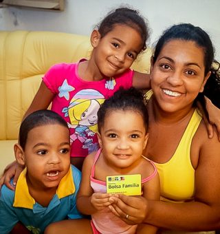 Bolsa Família de R$ 600 ou R$ 900? Descubra quem terá o maior salário do projeto em fevereiro