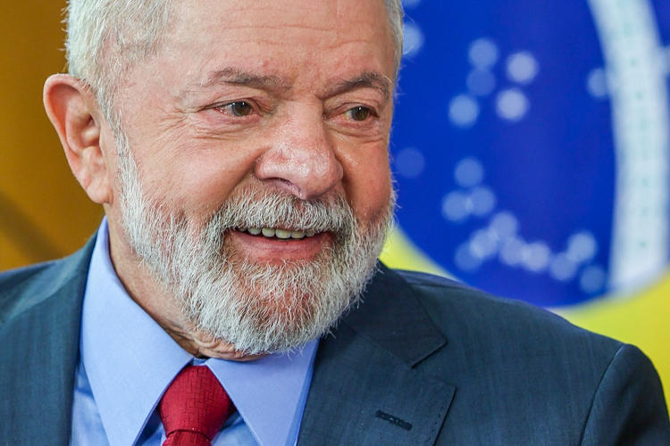Lula promete novo bônus no Bolsa Família com acesso restrito para estes beneficiários