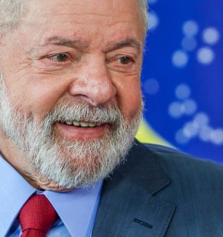 Lula confirma AUMENTO nas bolsas de pesquisa alegrando mestrandos e doutorandos