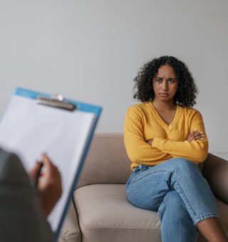 Trabalhadores negros vítimas de RACISMO podem lutar por seus diretos na justiça