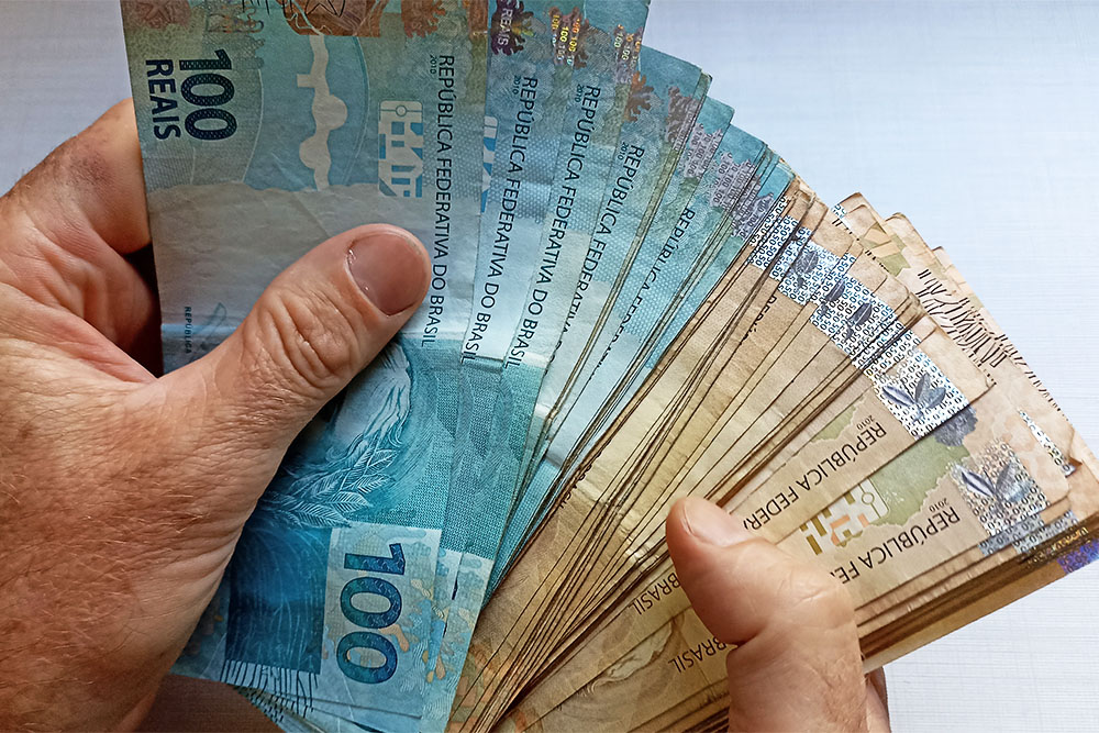 Banco Central convoca novos cidadãos para sacarem "dinheiro esquecido" retido em suas contas