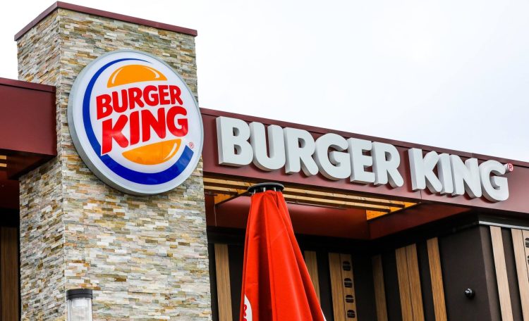 Somente para quem for votar: burguer king oferece lanche para quem levar comprovante de votação a lanchonete