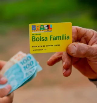 Novo Bolsa Família volta a ser pago nesta segunda; veja quem recebe