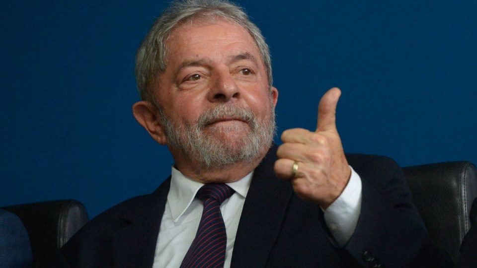 FOI ASSINADO! Lula aprova complemento de R$ 200 na renda do Bolsa Família