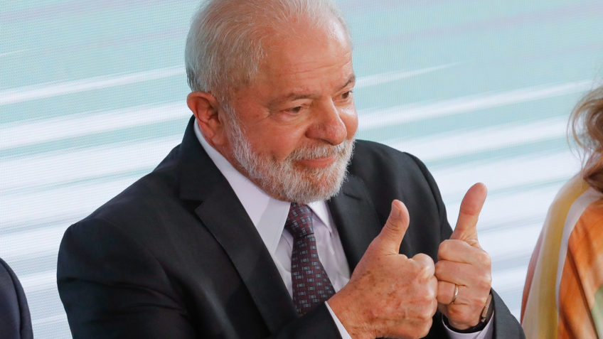 NOVIDADE! Vale-Gás ganha novos beneficiários sob aprovação de Lula