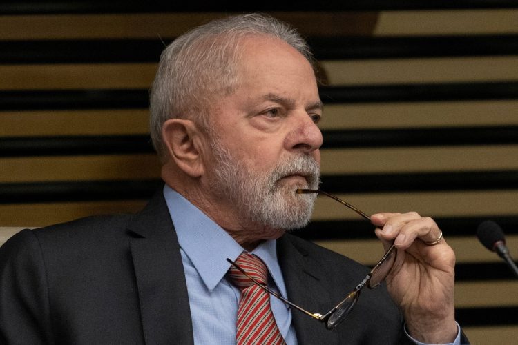 BLOQUEIOS no Bolsa Família: estes são os motivos que podem CANCELAR o seu pagamento